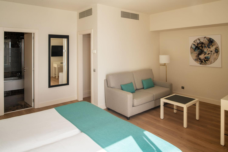 Bedroom 3, Arrecife Gran Hotel And Spa, Las Palmas