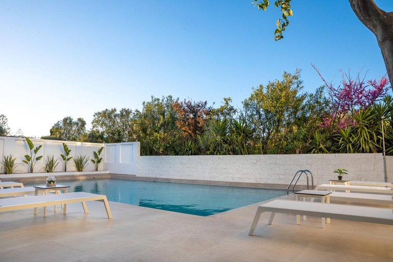 Swimming pool 5, s u e n o - studios and apartments, with shared pool, Crete