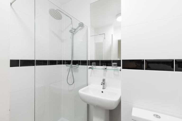 Bathroom 4, Dunollie Hotel A Bespoke Hotel, Highland