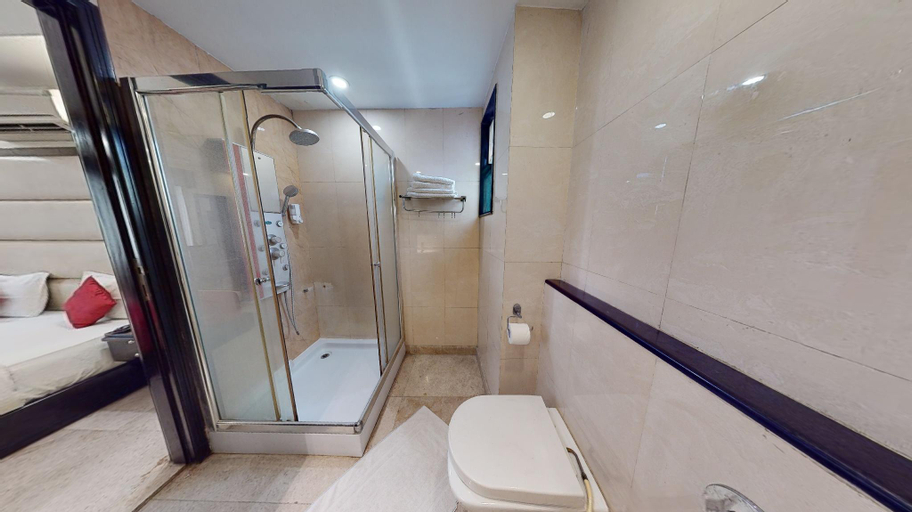 Bathroom 9