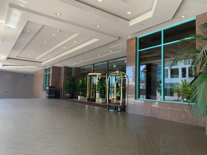 Others 5, Oxford Palace Hotel, Los Angeles