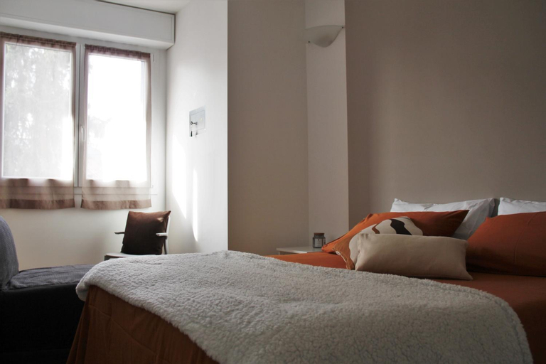 Bedroom 3, Splendido Appartamento con giardino e 3 posti auto, La Spezia