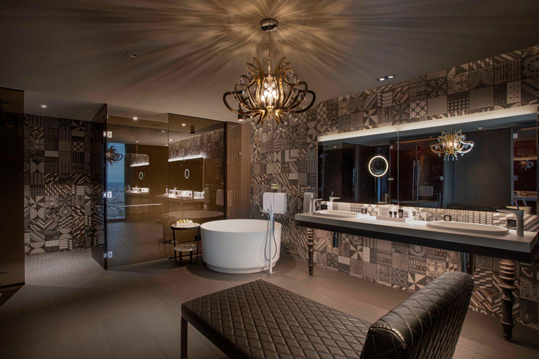 Bathroom 27