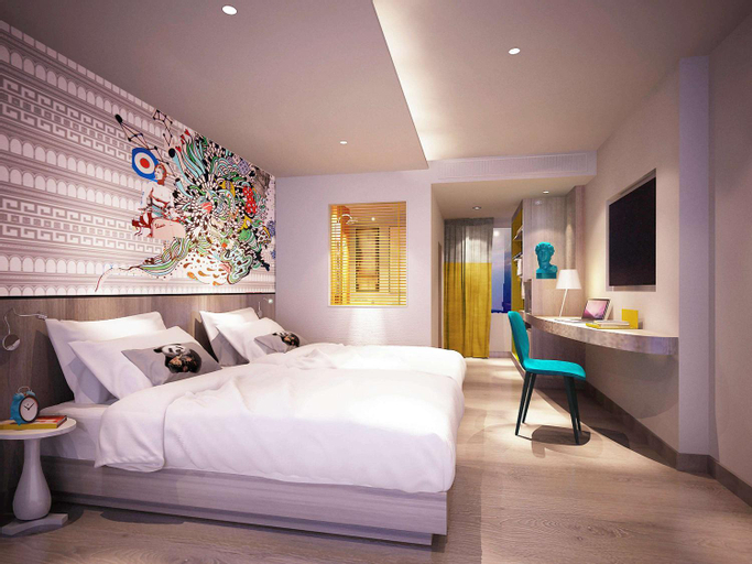 Bedroom 28