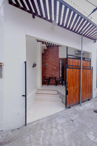 Exterior & Views 2, INEZ Homestay, Yogyakarta