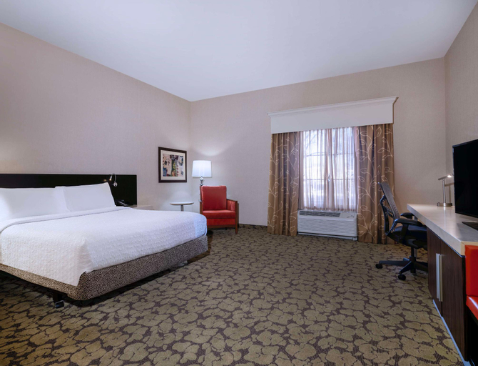 Bedroom 13