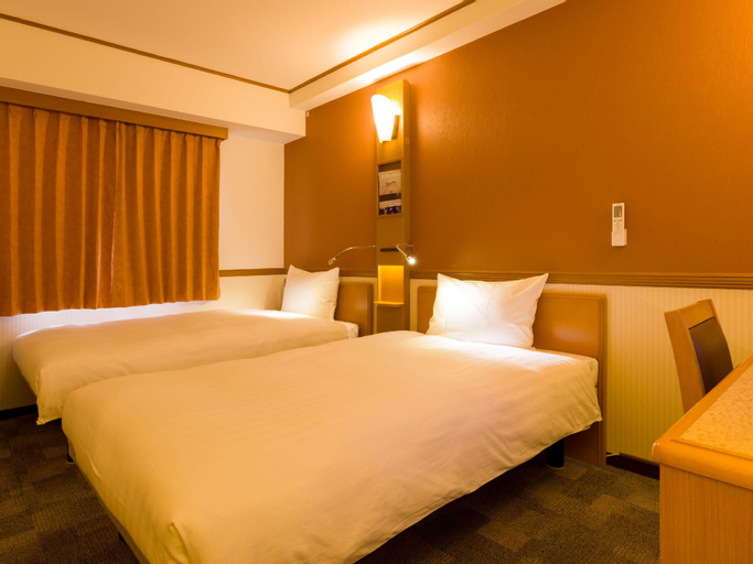 Bedroom 18