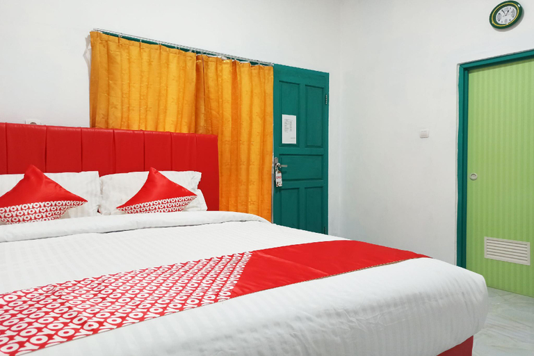 Bedroom, OYO 2611 Hotel Krui Syariah, West Lampung