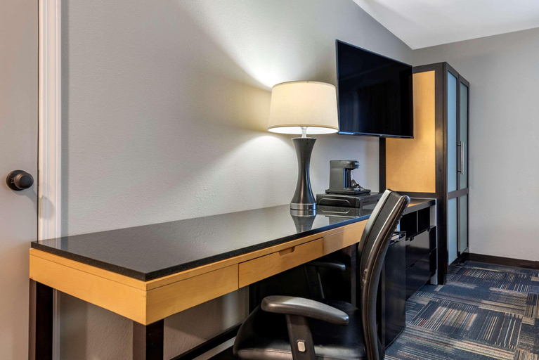 Bedroom 3, Spark by Hilton Evansville Downtown, Vanderburgh