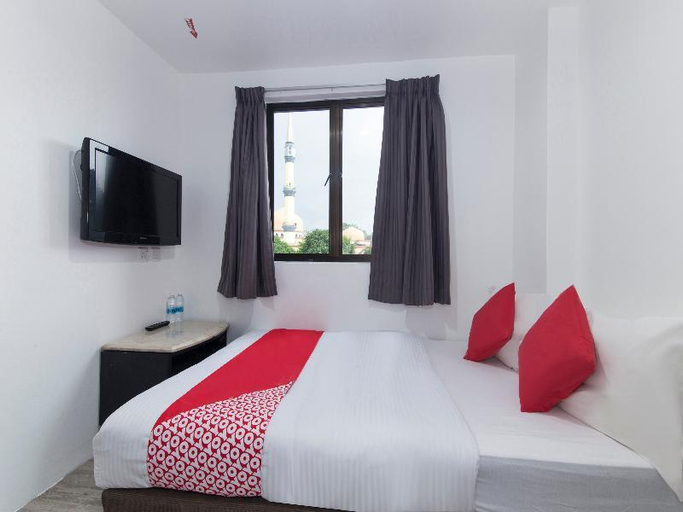 Bedroom 14