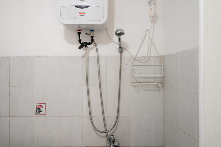 Bathroom 12