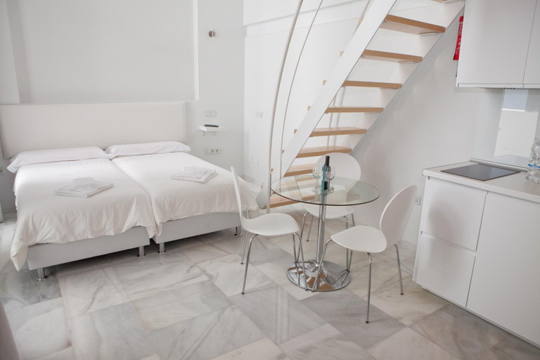 Bedroom 2, Malaga City Breaks, Málaga