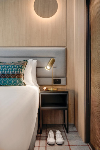 Bedroom 25