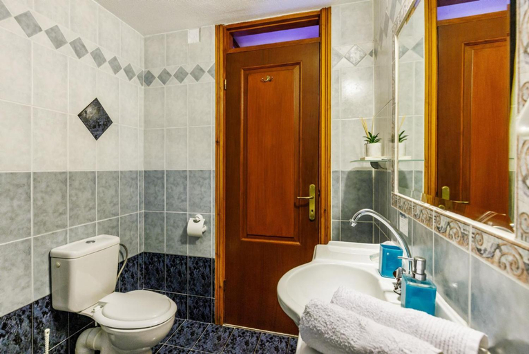 Facilities 5, Villa Aloupi, Thessaly