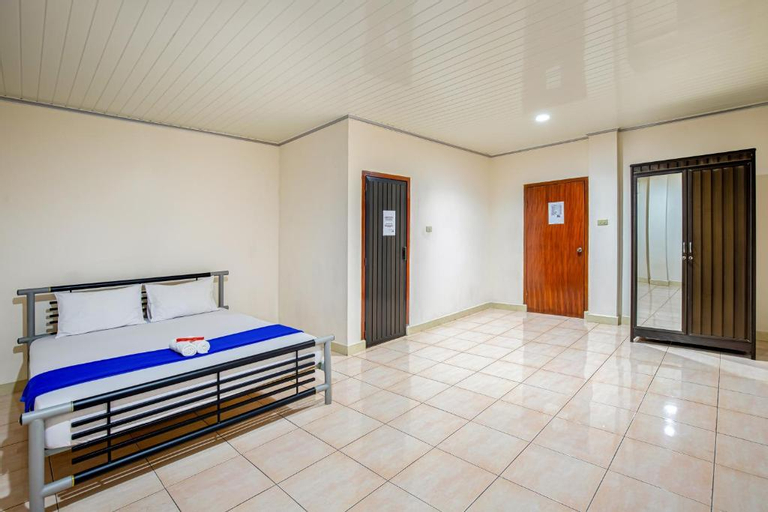 Bedroom 13