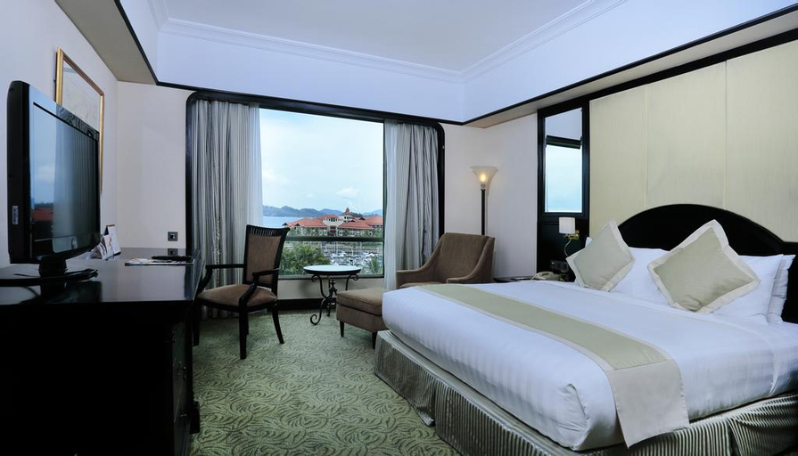 Bedroom 12