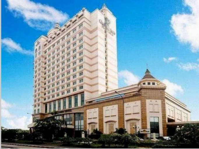 Exterior 10