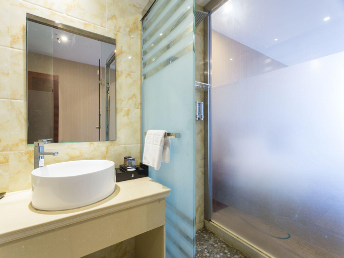 Bathroom 4