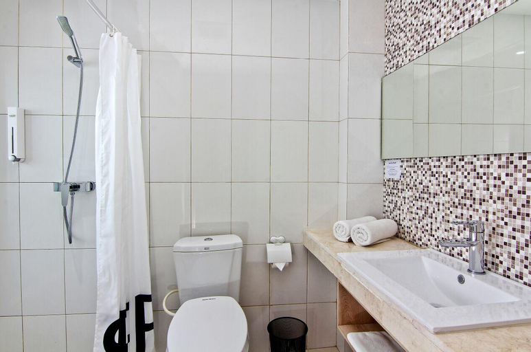 Bathroom 21