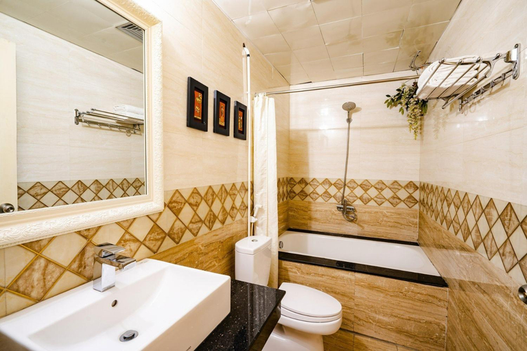 Bathroom 4, Wild Lotus Hotel – Xuan Dieu, Tây Hồ