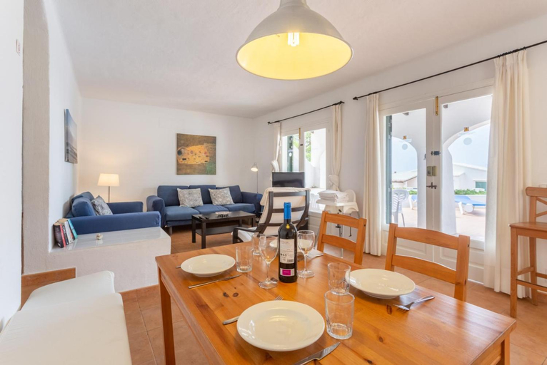 Others 5, Villa Binibety, Baleares