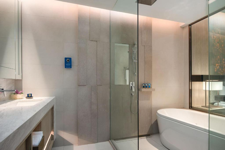 Bathroom 18