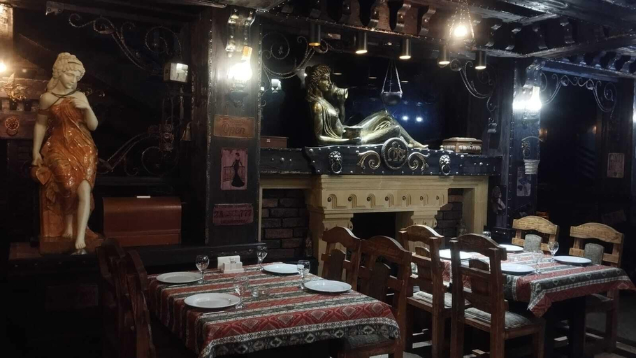 Food & Drinks 4, Qesr hotel, Baku