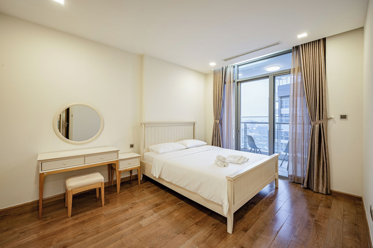Bedroom 1, Vinhomes Central Park 4 Bedroom Apartment, Bình Thạnh
