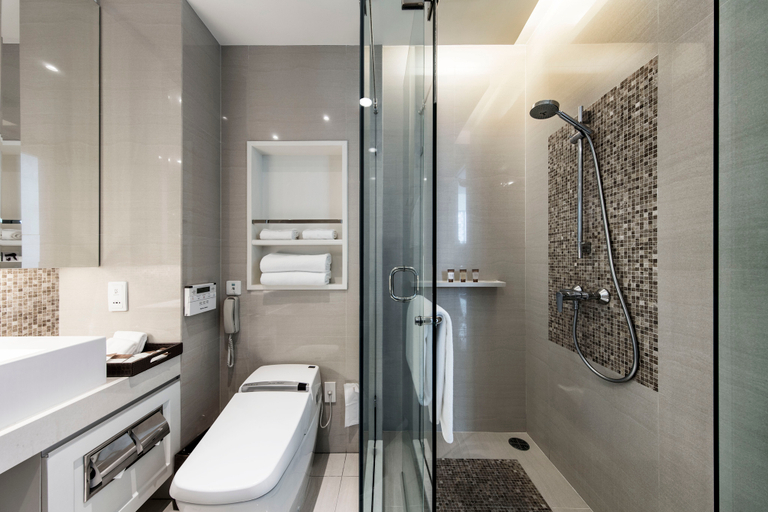 Bathroom 4
