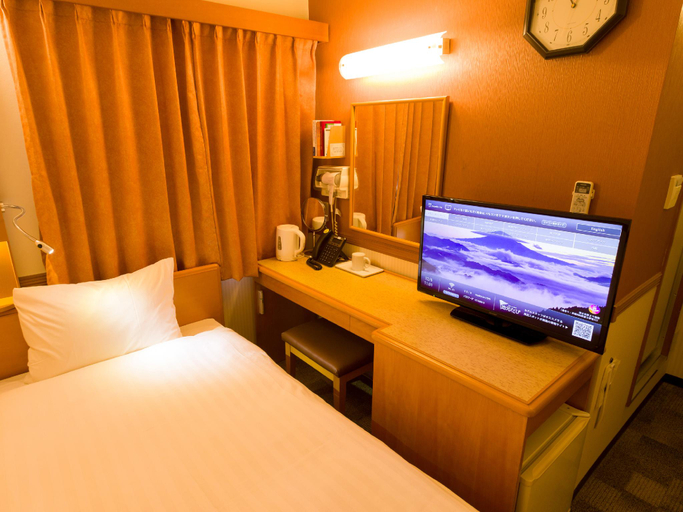 Bedroom 12