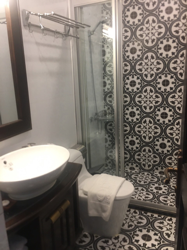 Bathroom 3