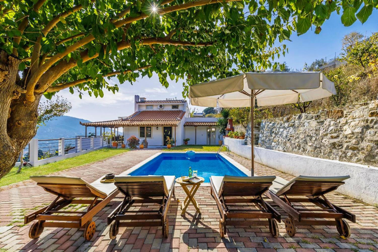 Facilities 5, Villa Aloupi, Thessaly