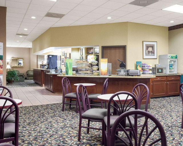 Food & Drinks 4, Quality Inn Columbus, MS, Lowndes
