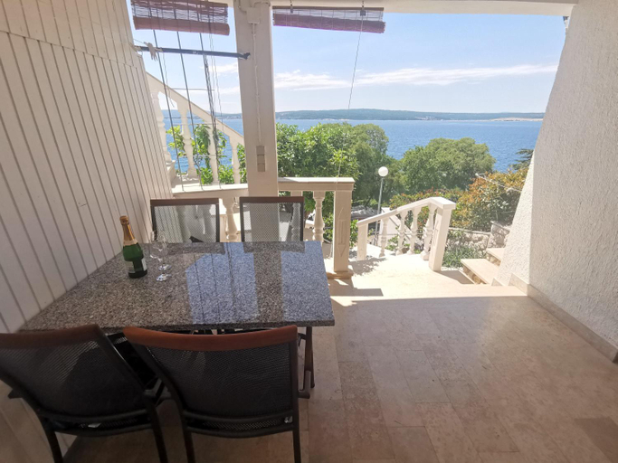 Others 3, NIKO Apartments 70m from the beach, Crikvenica