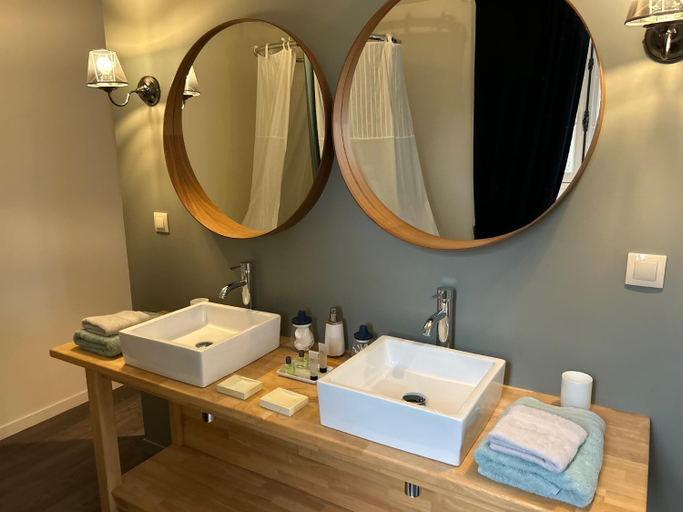 Others 3, Le Manoir du Ribardon, Orne