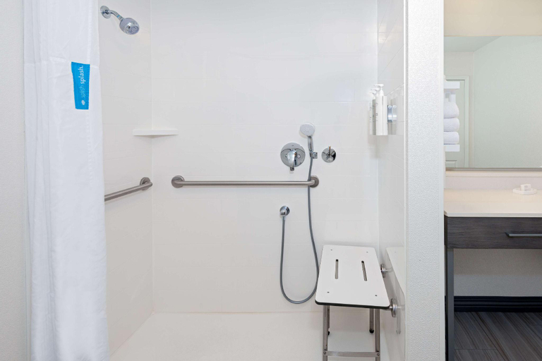 Bathroom 5