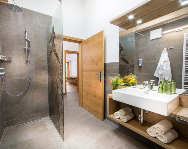 Bathroom 3, Bachgut - Das Resort am Berg, Zell am See