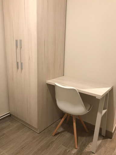 Facilities 5, Hostal La Romanica, Barcelona