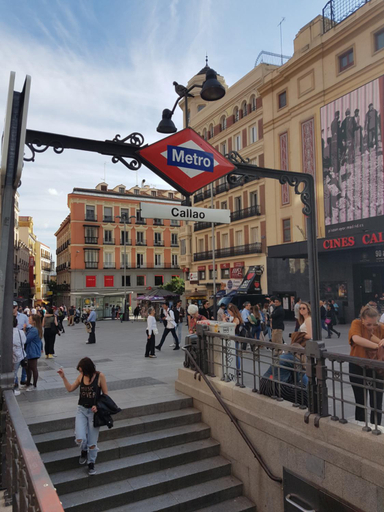 Others 5, Callao Apartment, Madrid