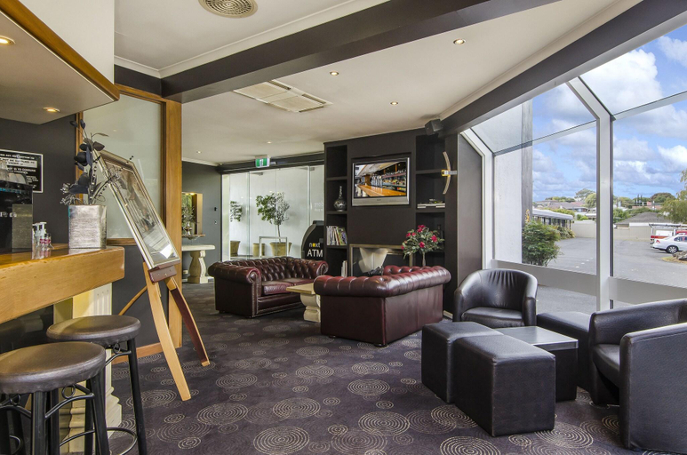 Public Area 3, The Commodore, Mount Gambier