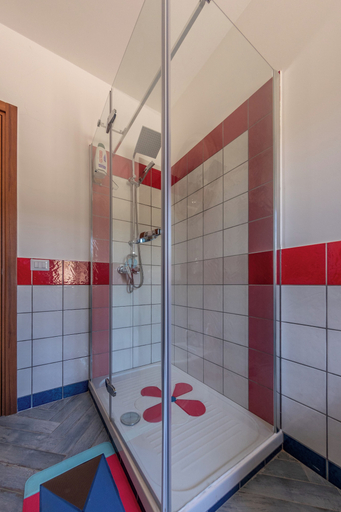 Bathroom 3, Lo Specchio Di Alice, Avellino