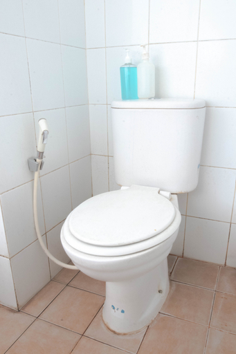 Bathroom 5, ARBA Gunung Putri Square Apartement by Rendirooms, Bogor
