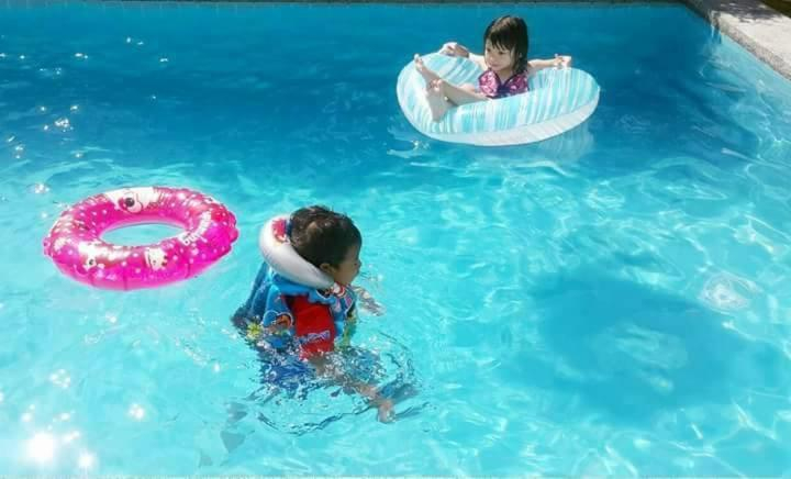 Christina Pool Villa Hua Hin: 3 bedrooms, accommodates 8-15 people, Hua Hin