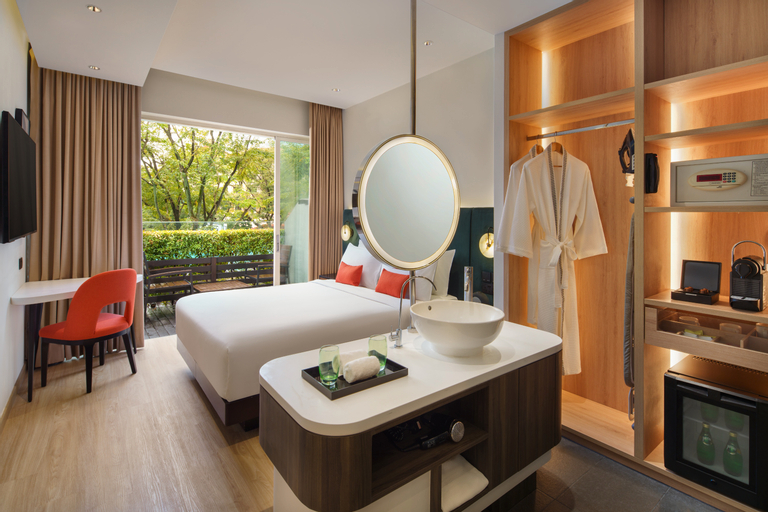Bathroom 4