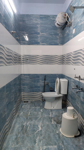 Bathroom, Gokulam Holiday Home, Idukki