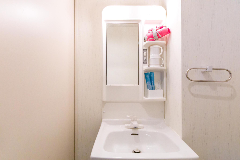 Bathroom 24