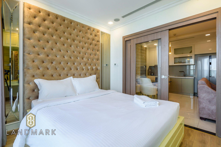 LUXURY 1 BED AT LANDMARK 81 / FREE GYM AND POOL, Bình Thạnh