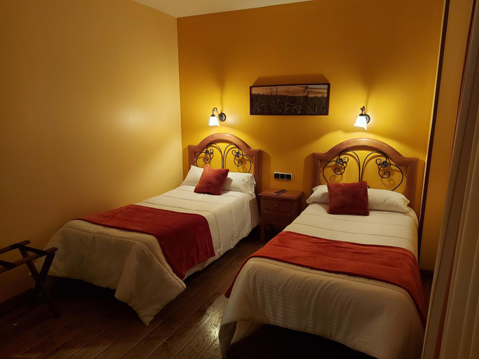Bedroom 2, Hotel Rural Venta Del Alon, Valladolid