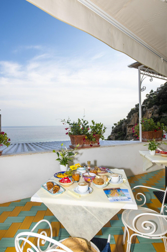 Food & Drinks 5, Pensione Casa Guadagno, Salerno