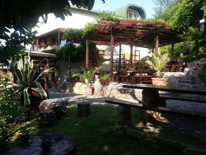 Others 4, Guest Rooms Flirt, Varna